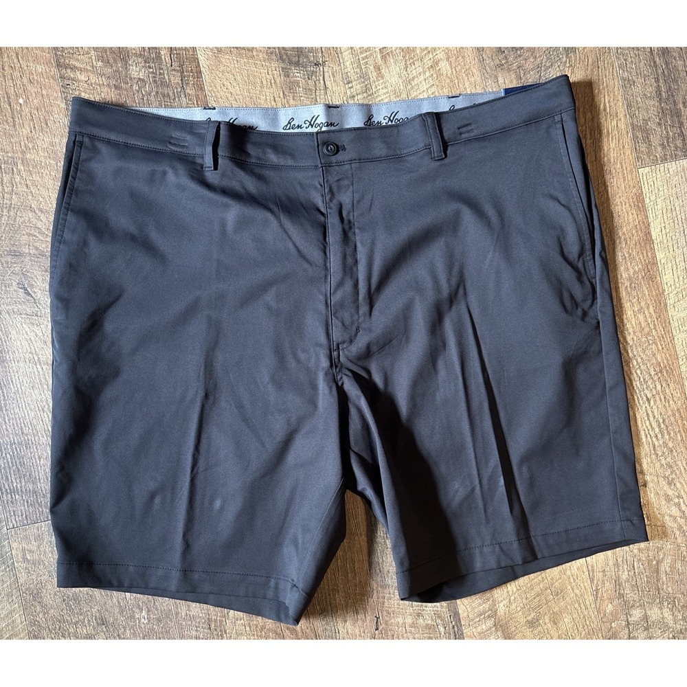 BEN HOGAN Men's Sz 46 CAVIAR Performance Stretch Golf Shorts 9in Inseam UPF 50